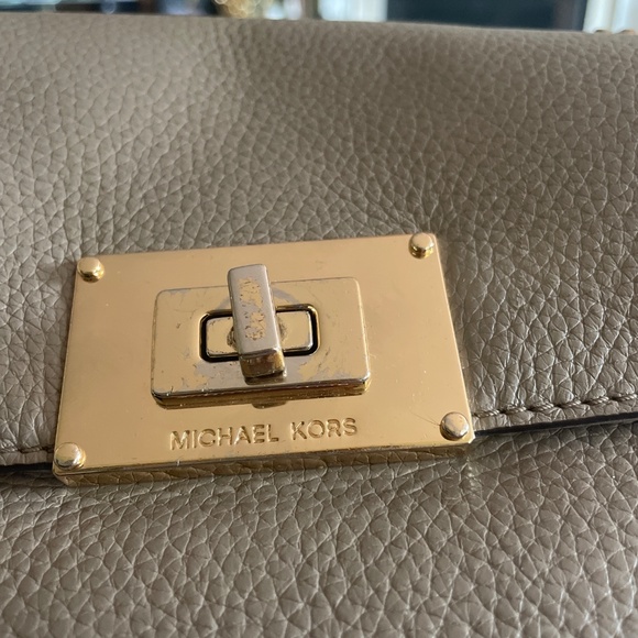 Michael kors ipurse - Picture 2 of 7